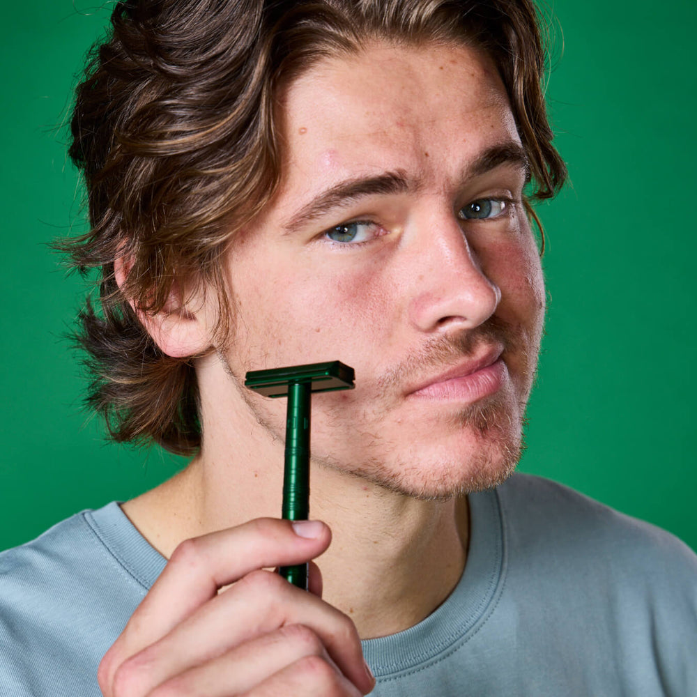 SAFETY RAZOR - US 9533